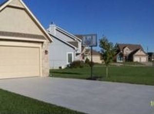 2731 SW Chauncey Ct, Topeka, KS 66614