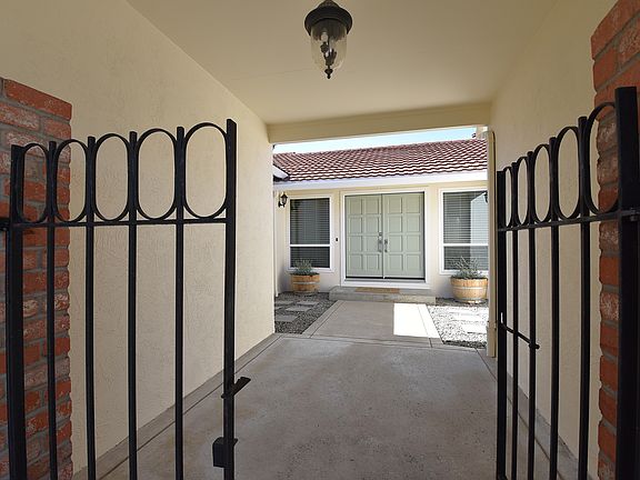5th image of 11392 Cresta Ln