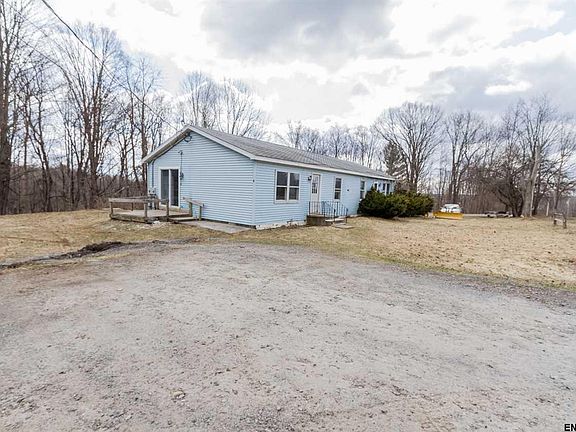 3rd image of 5692 Jockey St