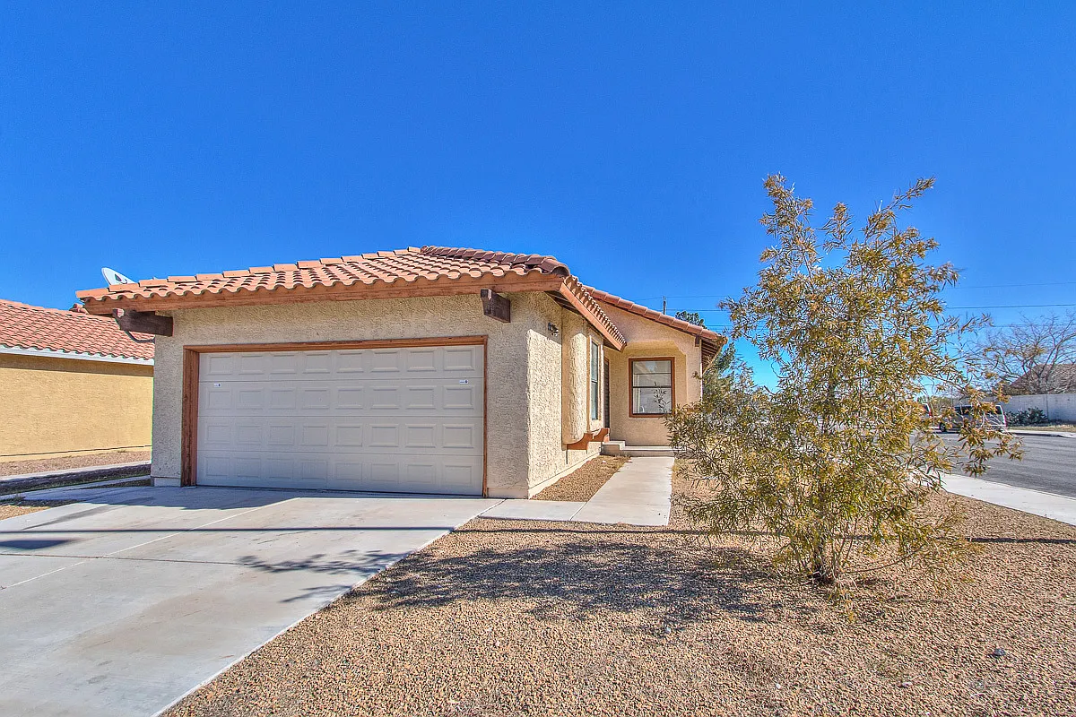 Charming Single-Story Corner Lot Home with No HOA & Spacious Layout — Photo 1