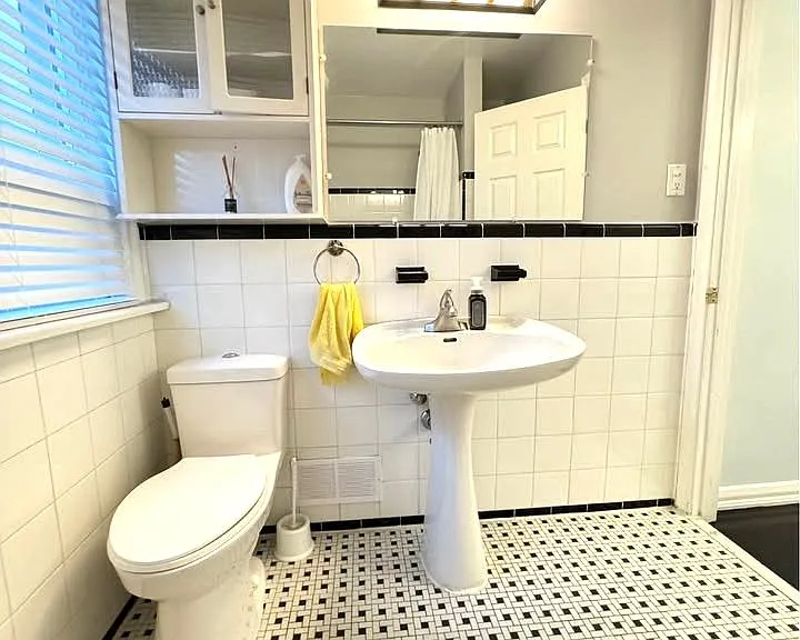 43 Foxrun Ave — Photo 10