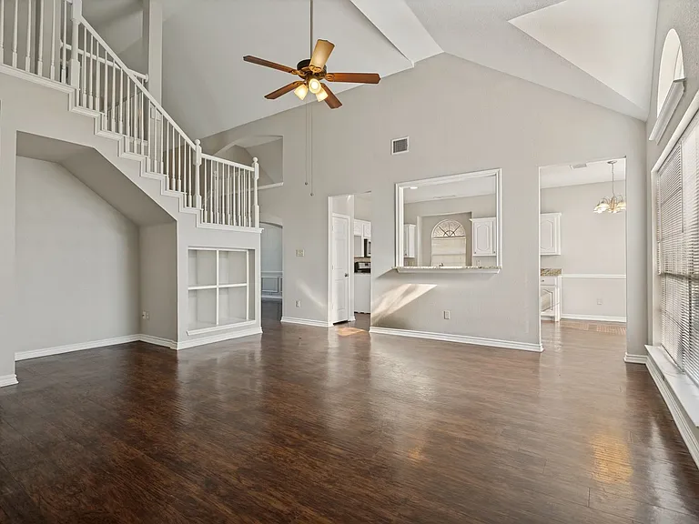 305 Boulder Creek Dr — Photo 8