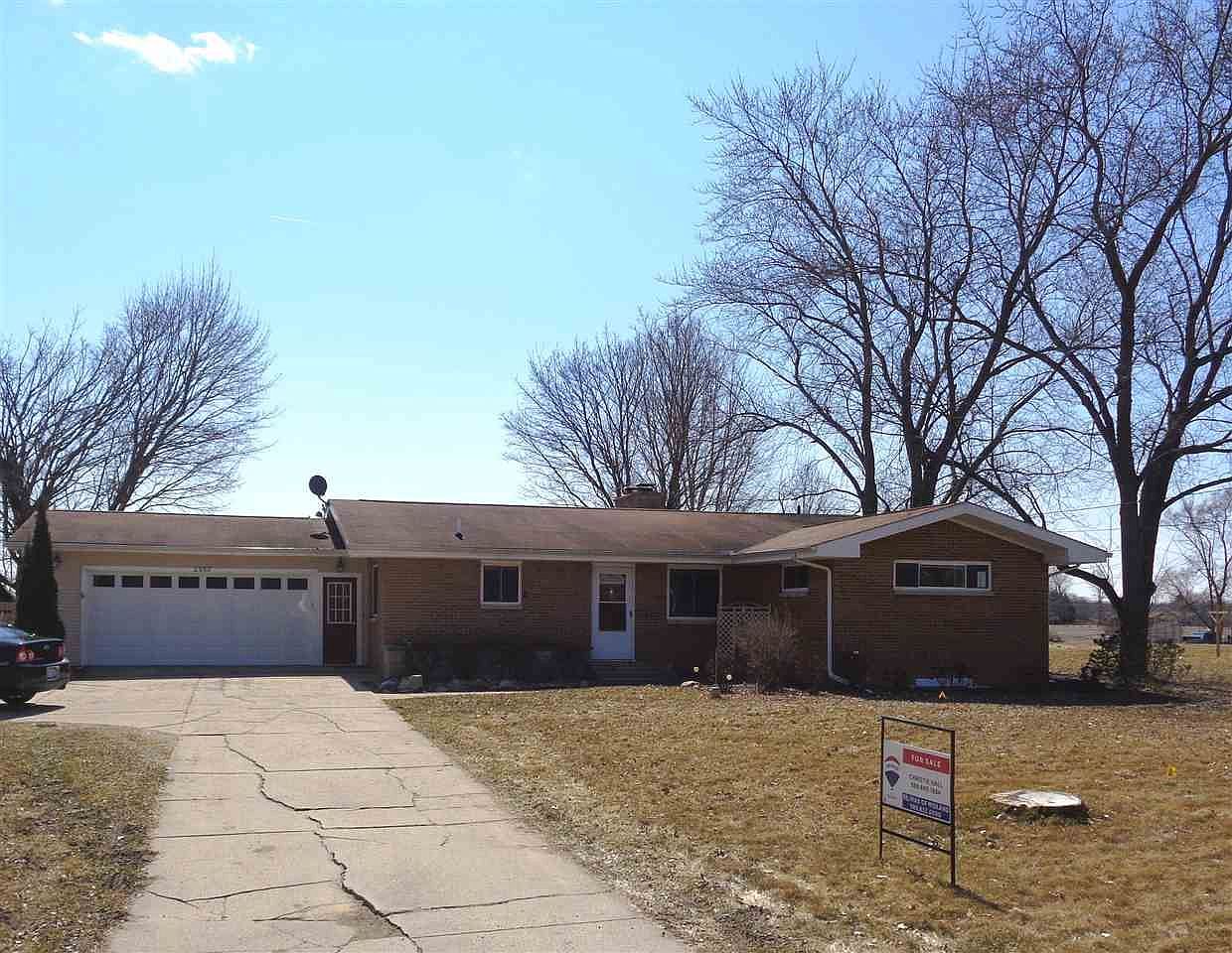 2568 E Stewart Rd, Midland, MI 48640 Zillow