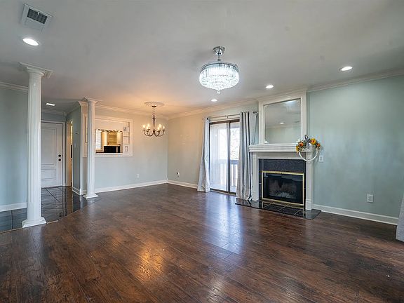 4th image of 516 Green Mountain Cir