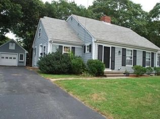 54 Falmouth Heights Rd, Falmouth, MA 02540