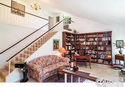 3rd image of 8359 Faust Ave