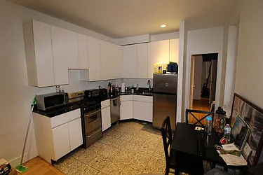 Rented by Mossanen Group