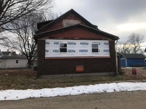 206 Larch St, Morrison, IL 61270