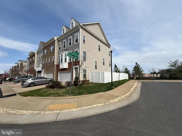 7437 Cedarwood Grove Ln, Manassas, VA 20109