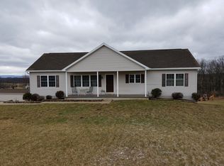 30 Hobby Horse Hl, Middleburg, PA 17842
