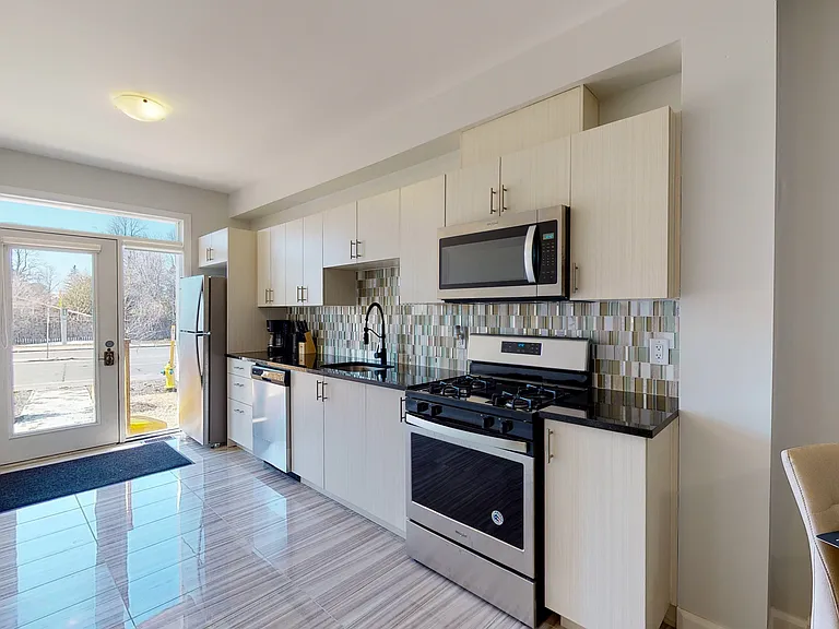 101 Amaya Point — Photo 40