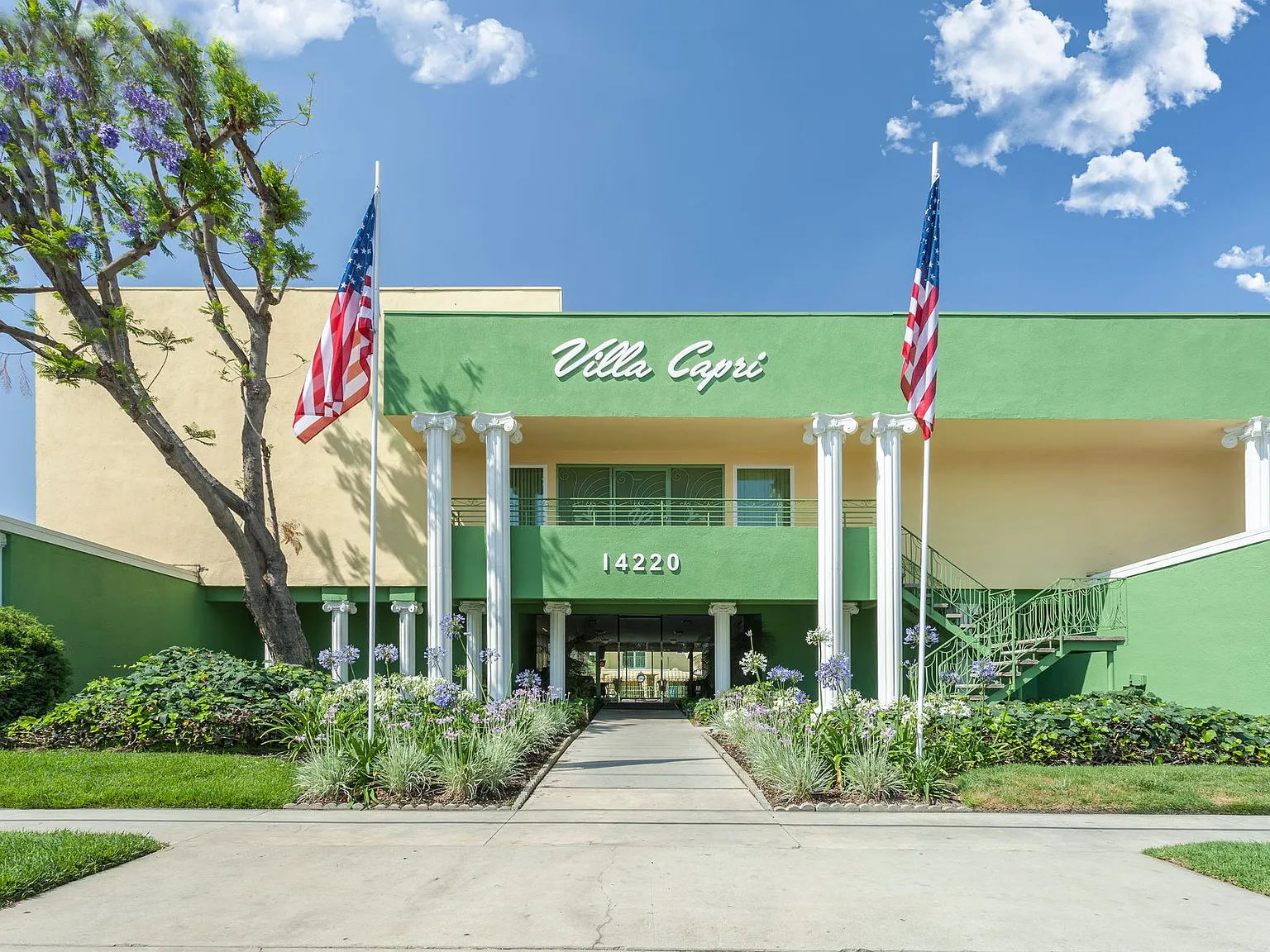 Villa Capri Apartments — Photo 3