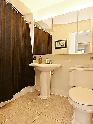Rented by Cooper & Cooper Real Estate | media 2