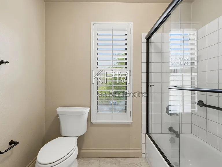 3342 Cove Cir — Photo 25