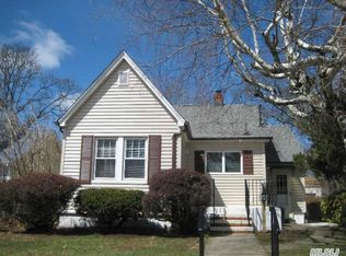 36 Elinor Pl, Freeport, NY 11520