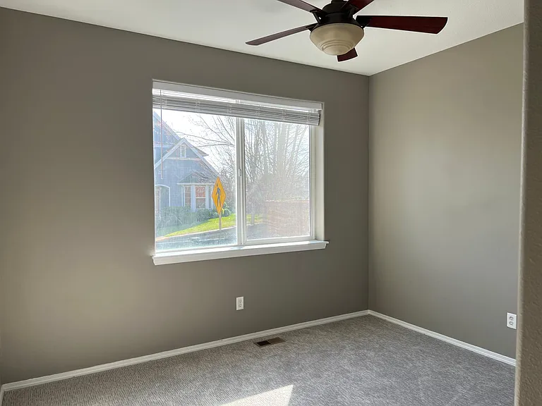 12538 SE Capella Ct — Photo 40