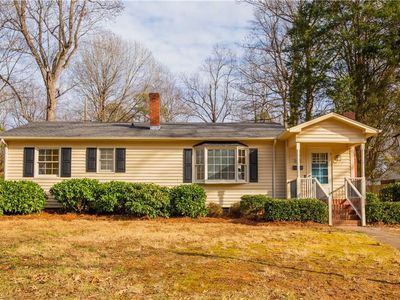 1411 Chelsea St, Winston Salem, NC, 27103