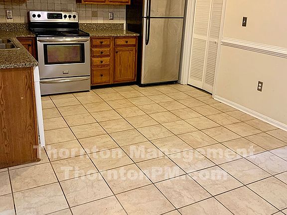 2nd image of 214 Farrell Ln