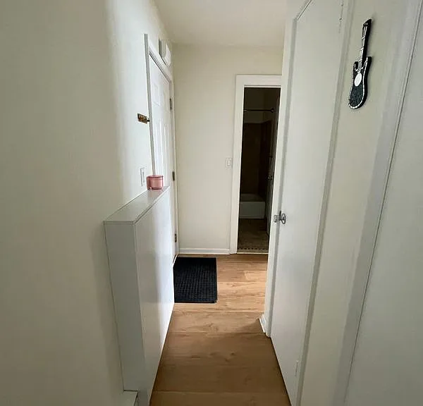 13 W Washington Ave #15 — Photo 5