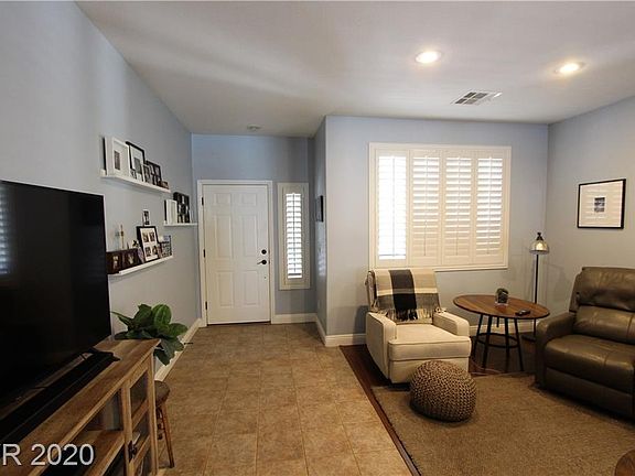 3rd image of 2753 Desert Zinnia Ln