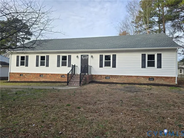 8512 Chester Forest Ln, North Chesterfield, VA 23237