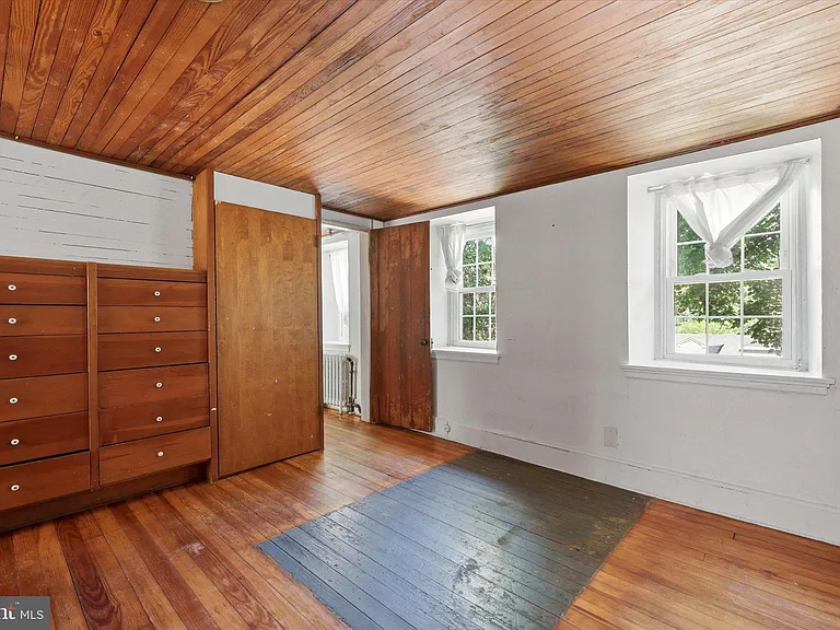 803 Mill Creek Rd — Photo 17