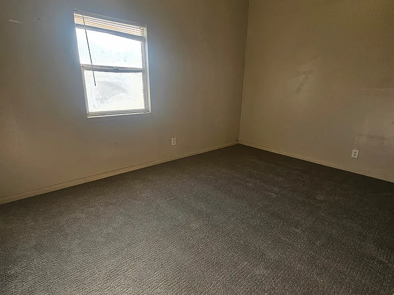 460 N 3 W #1 — Photo 11