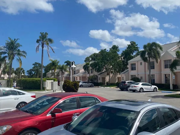 402 Muirfield Ct, Jupiter, FL