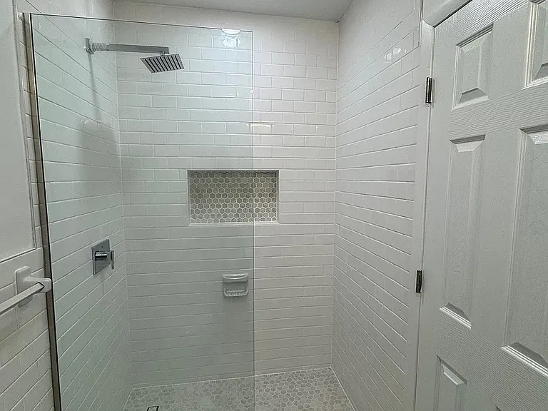 228 Monroe St #4 — Photo 16
