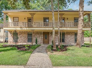 1011 Woodbank Dr, Seabrook, TX 77586