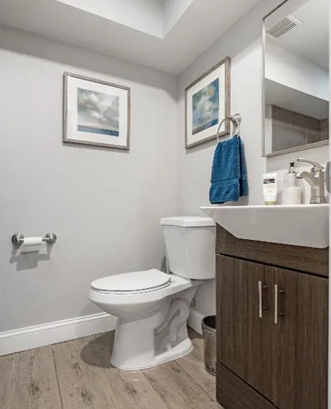 98 Courtland Woods Cir — Photo 15