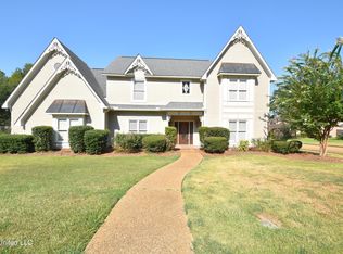 210 Monterey Dr, Clinton, MS 39056