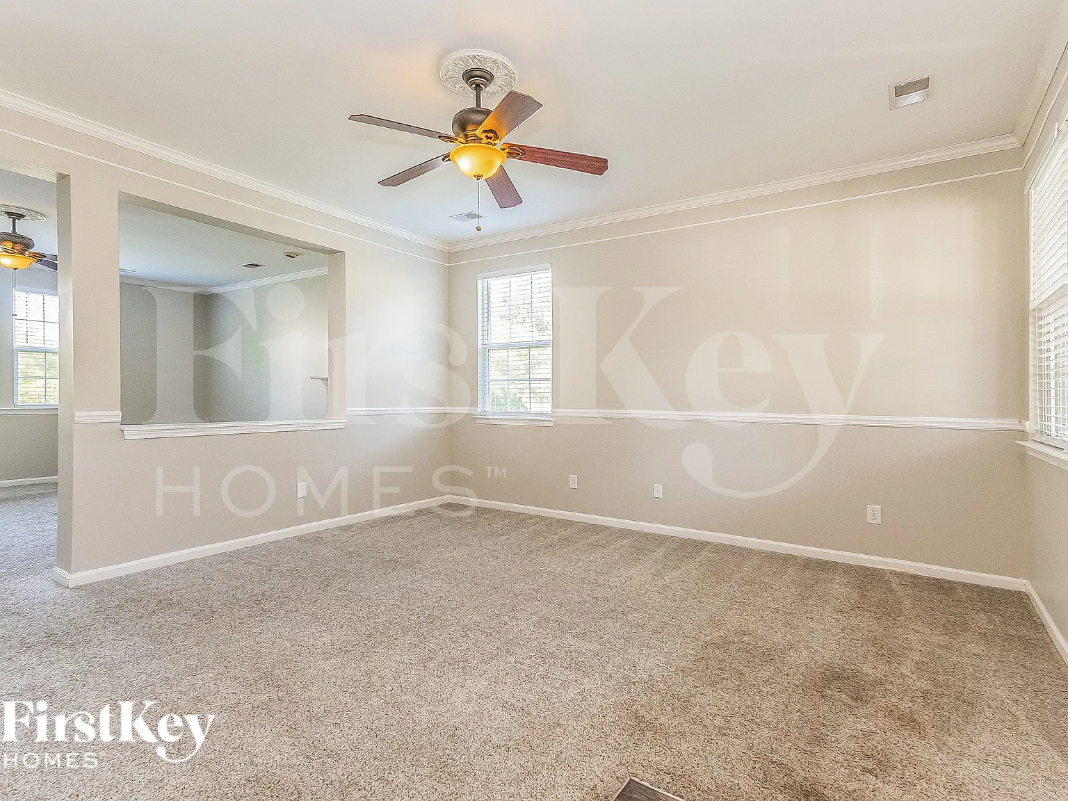 3 bed, 2.5 bath, 2352 sqft, $2,280 — Photo 2