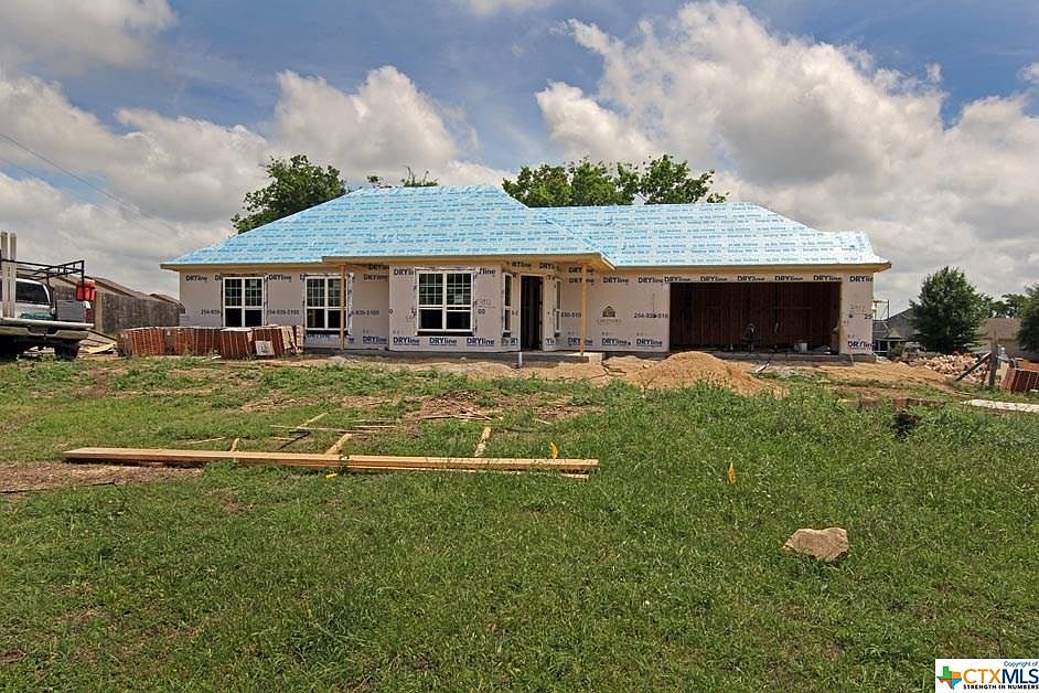 2nd image of 3912 Whispering Oaks