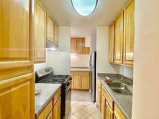5th image of 410 Saint Nicholas Ave #11J