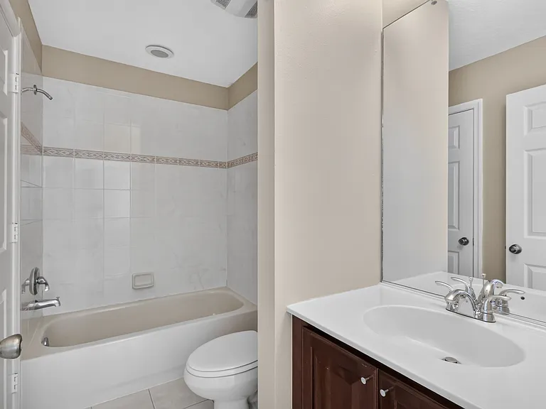 8103 Bellagio Ln — Photo 31