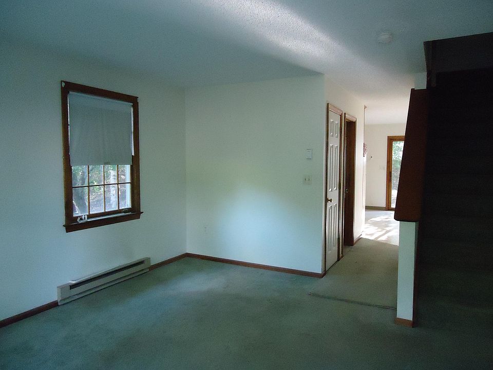 2nd image of 13 Holt St APT 52