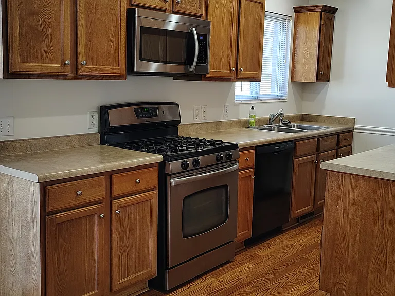 1617 E Lakewood Dr — Photo 14
