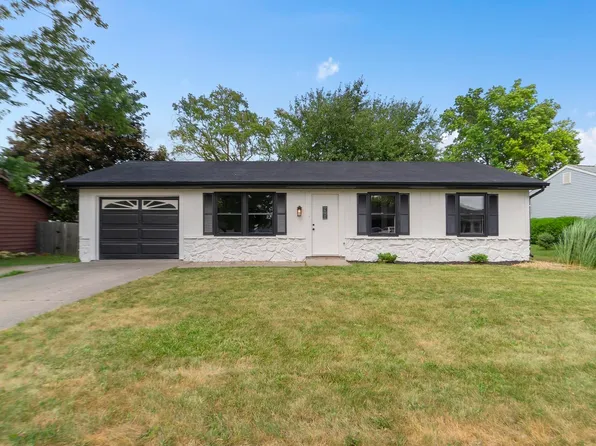 904 Harbor Walk Dr, Fort Wayne, IN 46819