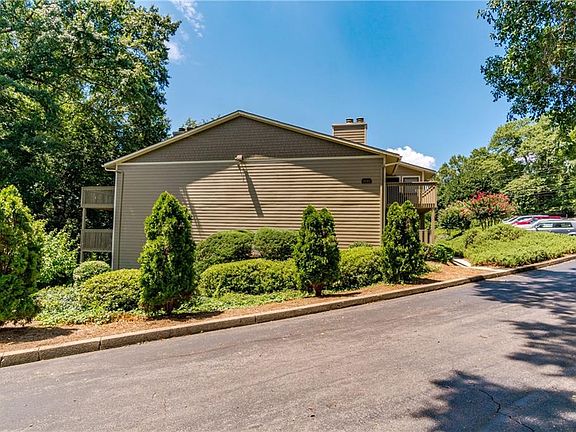2nd image of 520 River Mill Cir