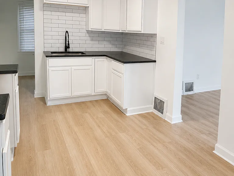 4112 Park Ave — Photo 3