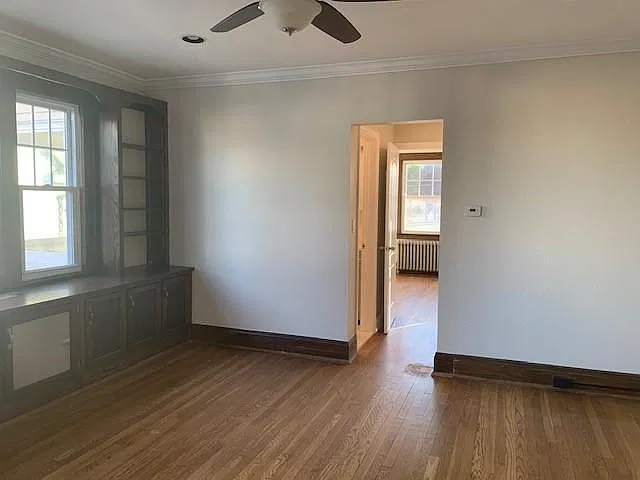 4 bed, 2800 sqft, $4,200 — Photo 2