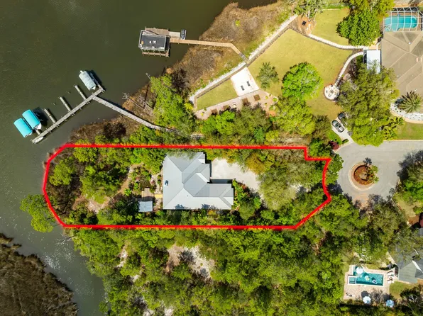 135 Bayou Point Dr, Santa Rosa Beach, FL 32459