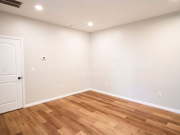 3rd image of 4115 Mountain Trek Way