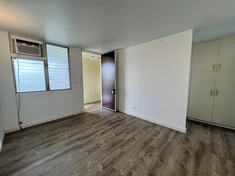 2023 Lime St #L — Photo 2