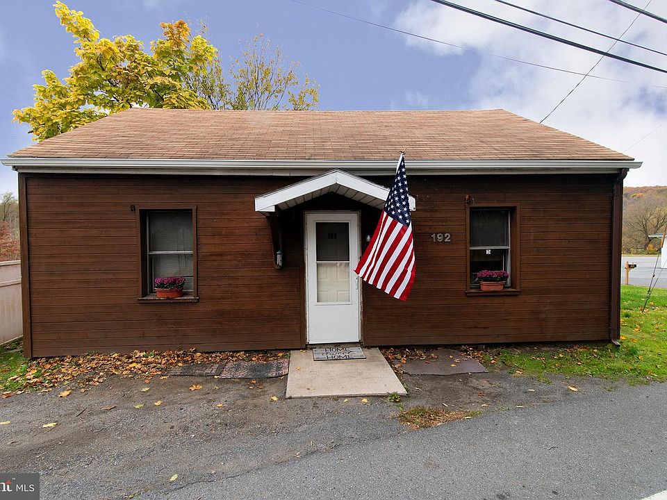 1st image of 192 Chestnut St