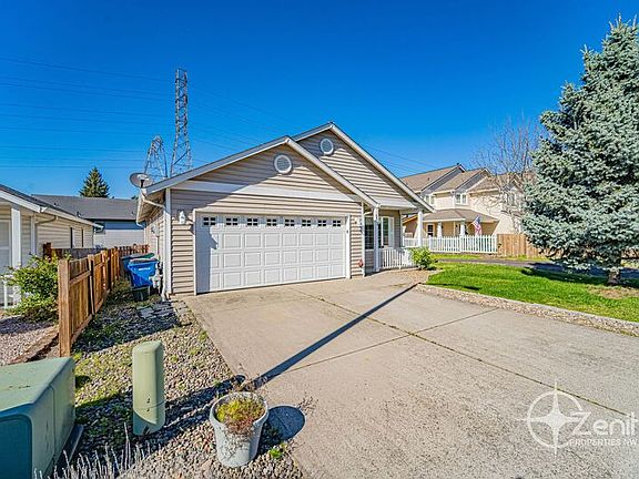 2nd image of 5616 NE 64th St