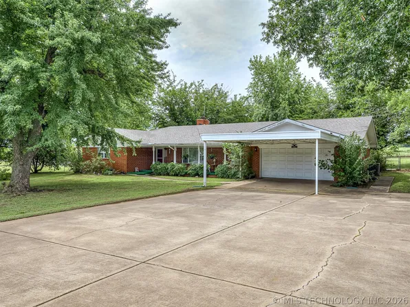 315 W Rogers St, Oilton, OK 74052