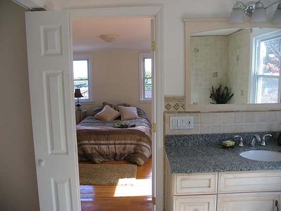 Master Bedroom & Bath