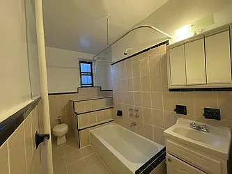 Rented by Hillel Realty Group